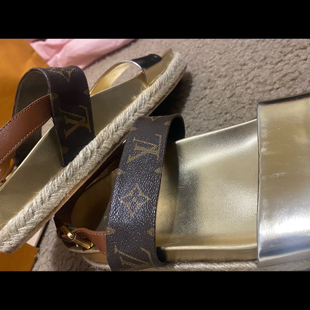 Louis Vuitton sandals - Picture 6 of 6